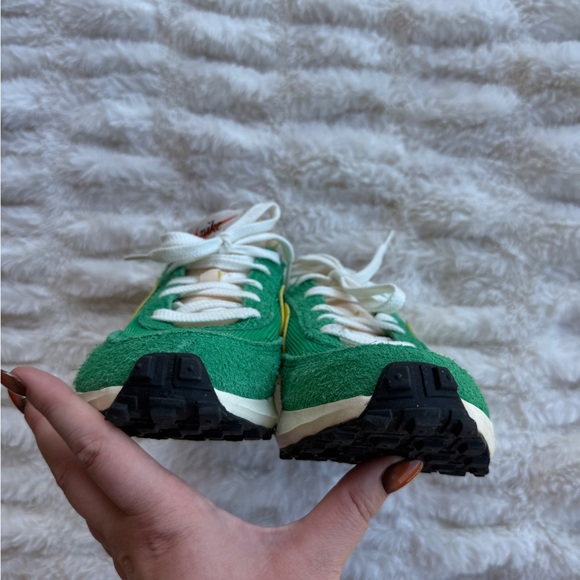 Nike Wmns Waffle Debut Vintage ‘Stadium Green Opti Yellow’ Sz 8 Sneakers - Picture 5 of 9